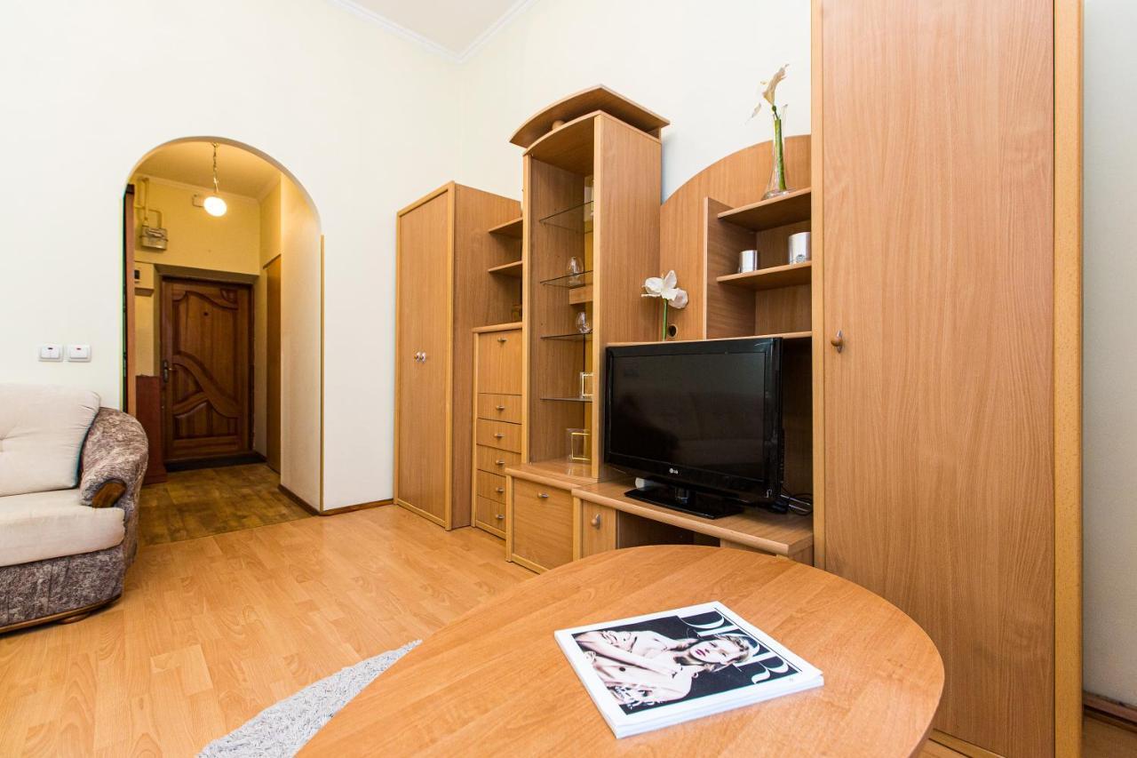 Біля Дзиги Сучасна Квартира На Вулиці Вірменській 35 Lviv Dış mekan fotoğraf